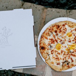 Roost is open! Join us every Friday for live music, wood-fired pizza, and local brews as well as wine by the glass, snacks, and good company Bring your friends, some cash for tipping the musicians, and your appetite. We’ll see you under the oaks!