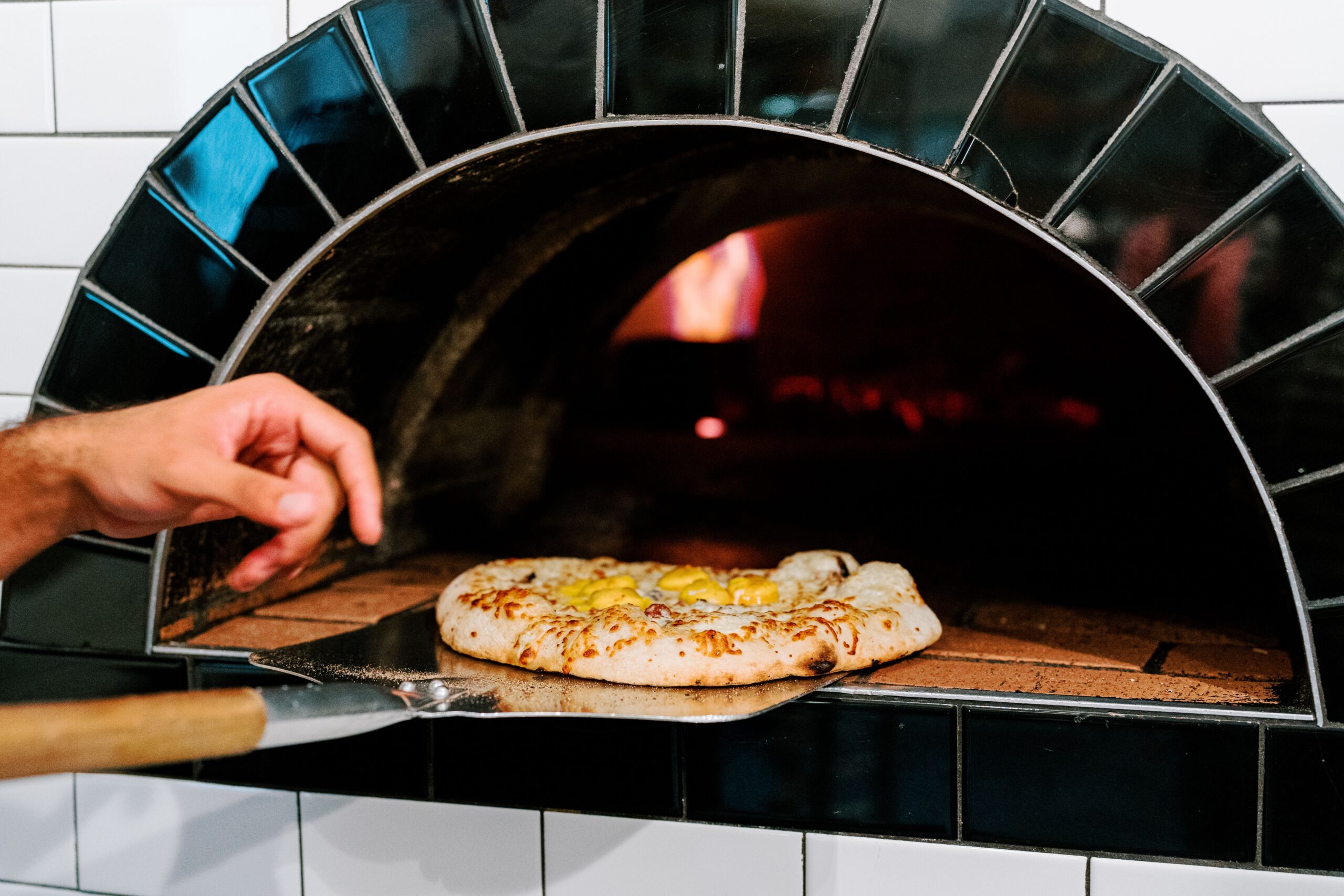 Roost is open! Join us every Friday for live music, wood-fired pizza, and local brews as well as wine by the glass, snacks, and good company Bring your friends, some cash for tipping the musicians, and your appetite. We’ll see you under the oaks!