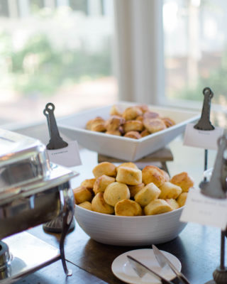 Is it even a Southern wedding if there's no cornbread?​​​​​​​​
​​​​​​​​
Photo: @averywootenfineart​​​​​​​​
​​​​​​​​
​​​​​​​​
#southern #southernwedding #southernweddings #southernbride #cornbread #classic #weddingfood #weddinginspiration #weddinginspo #fearrington #fearringtonwedding #fearringtonevents #fearringtonhouse @fearrington_house