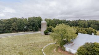 The sight of the silo means you're close...​​​​​​​​
​​​​​​​​
Are you visiting us at Fearrington this weekend? ​​​​​​​​
​​​​​​​​
​​​​​​​​
#relaischateaux #fearrington #fearringtonvillage #fearringtonnc #nc #northcarolina #inn #restaurant #local #supportlocal #weekendplans #food #foodie #wine #cocktail #luxury #everydayluxury #raleigh #durham #chapelhill #trianglefoodies #triangle #trianglenc #briarchapel #visitchathamnc #dayspa #spaday #shoplocal #shopping #daytrip @wraloutandabout @chapelhillmag @chathammagazine @waltermagazine @visitnc @ourstatemag @tsgtriangle @relaischateaux