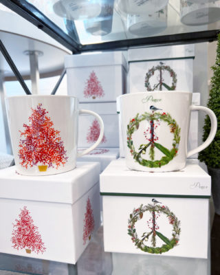 Christmas morning coffee, anyone?​​​​​​​​
​​​​​​​​
Come visit Nest for great gifts as we quickly approach the holiday season! ​​​​​​​​
​​​​​​​​
​​​​​​​​
#nest #nestatfearringtonvillage #gift #home #celebration #hostessgift #party #tabletop #decor #homedecor #giftidea #delightful #unique #fearrington #fearringtonnc #fearringtonvillage #fearringtonbehindthescenes @fearrington_house